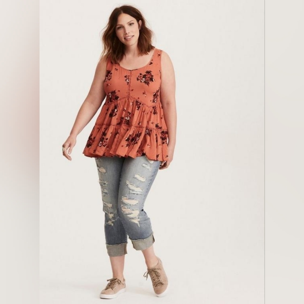 Torrid Floral Print Challis Lace Inset Tank Top. Size 1 - Picture 2 of 12